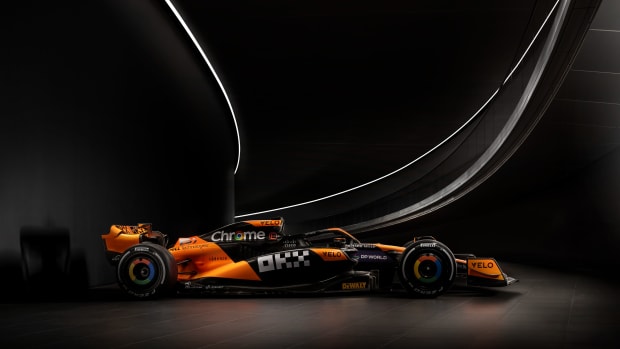 McLaren MCL38
